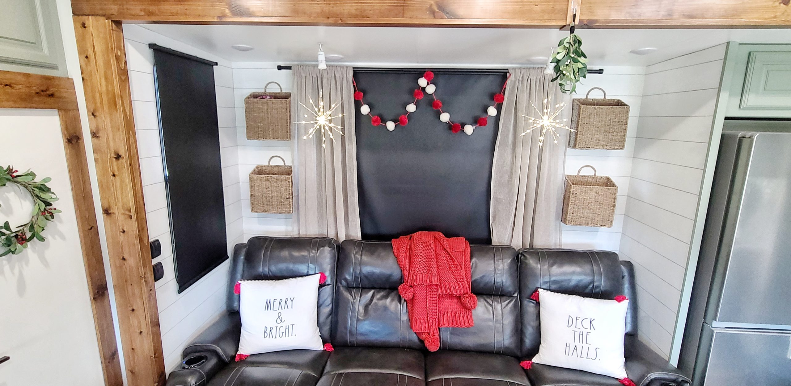 8 Easy Ways to Decorate your RV (or tiny space) for the Holidays ...
